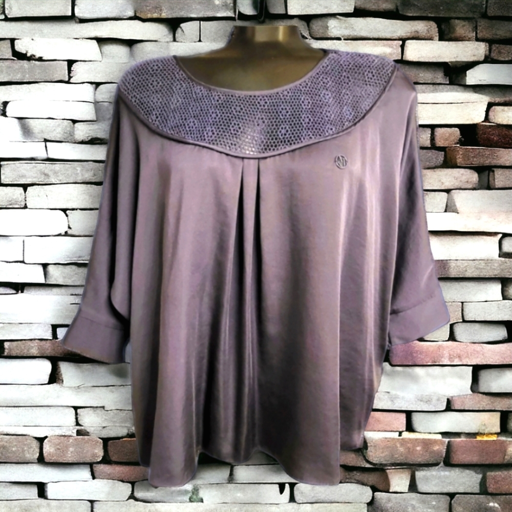 Armani Jeans Top Blouse Women Logo Size 38/4, Eggplant color.